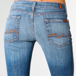 7 For All Mankind Bootcut Jeans ✨🌵